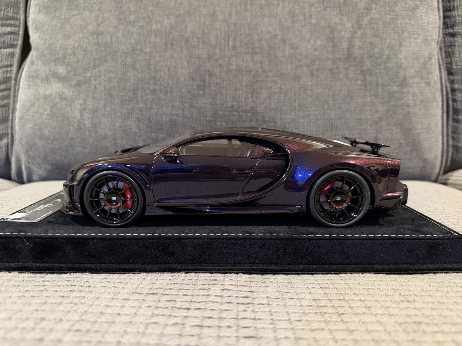 1/18 HH Henson & Heaven Bugatti Chiron SuperSport Chameleon Purple Limited 30pcs