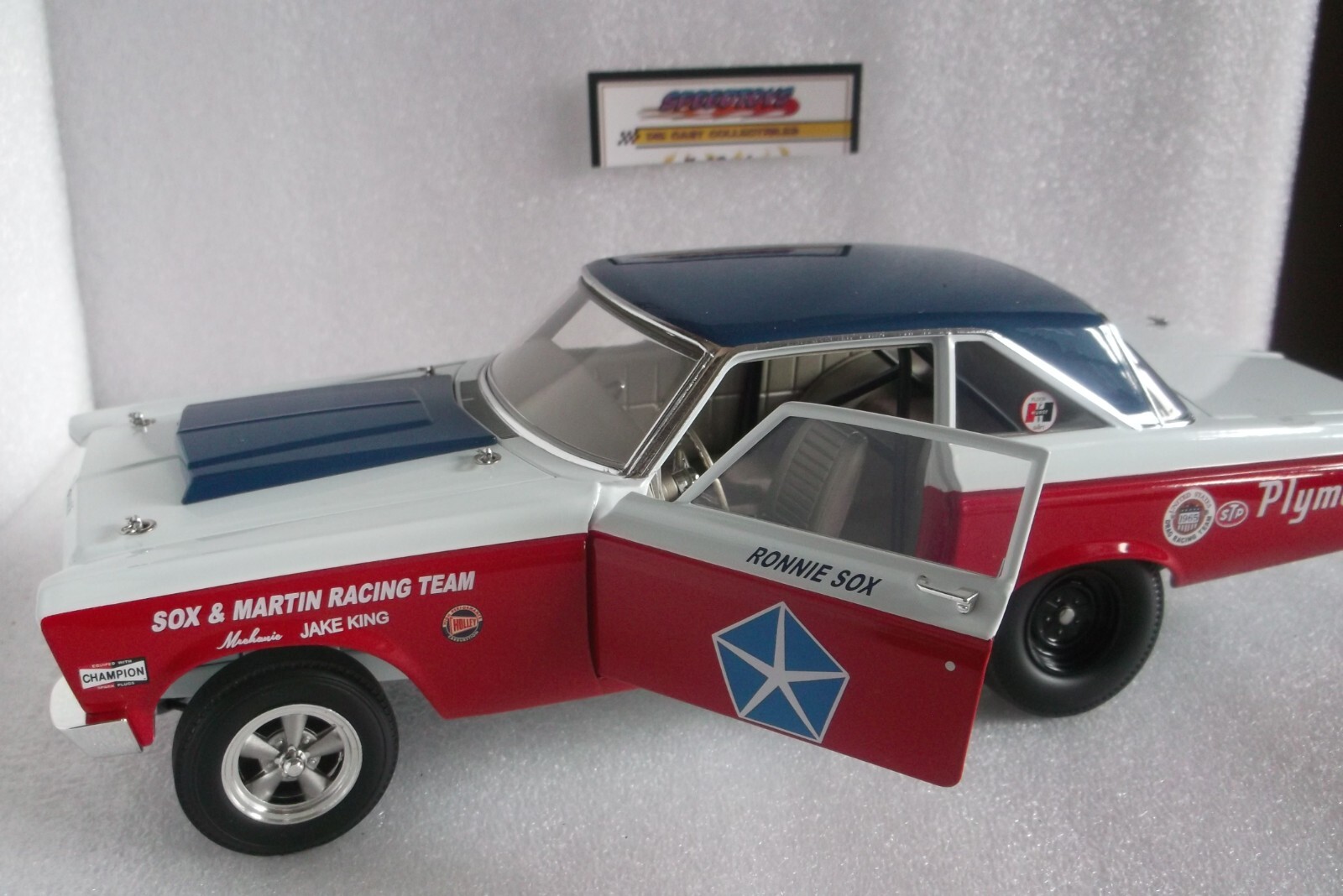 SOX MARTIN 1965 AWB PLYMOUTH BELVEDERE HEMI 1:18 HNRA DRAG RACE CAR ATOMIC ACME