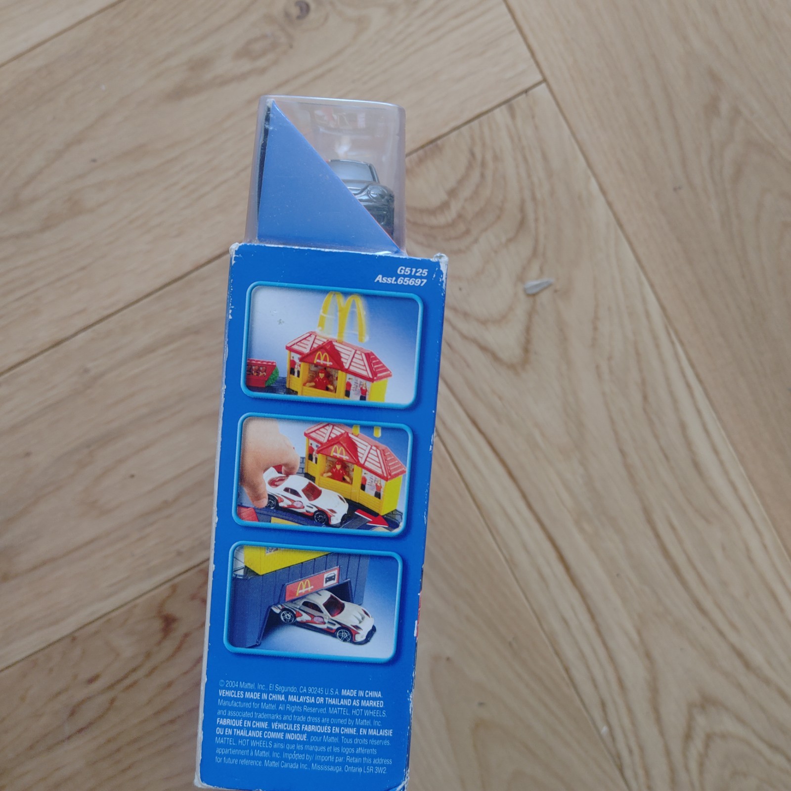 McDonald’s 2004 Hot Wheels Heat st. Set 2004 Unopened Box