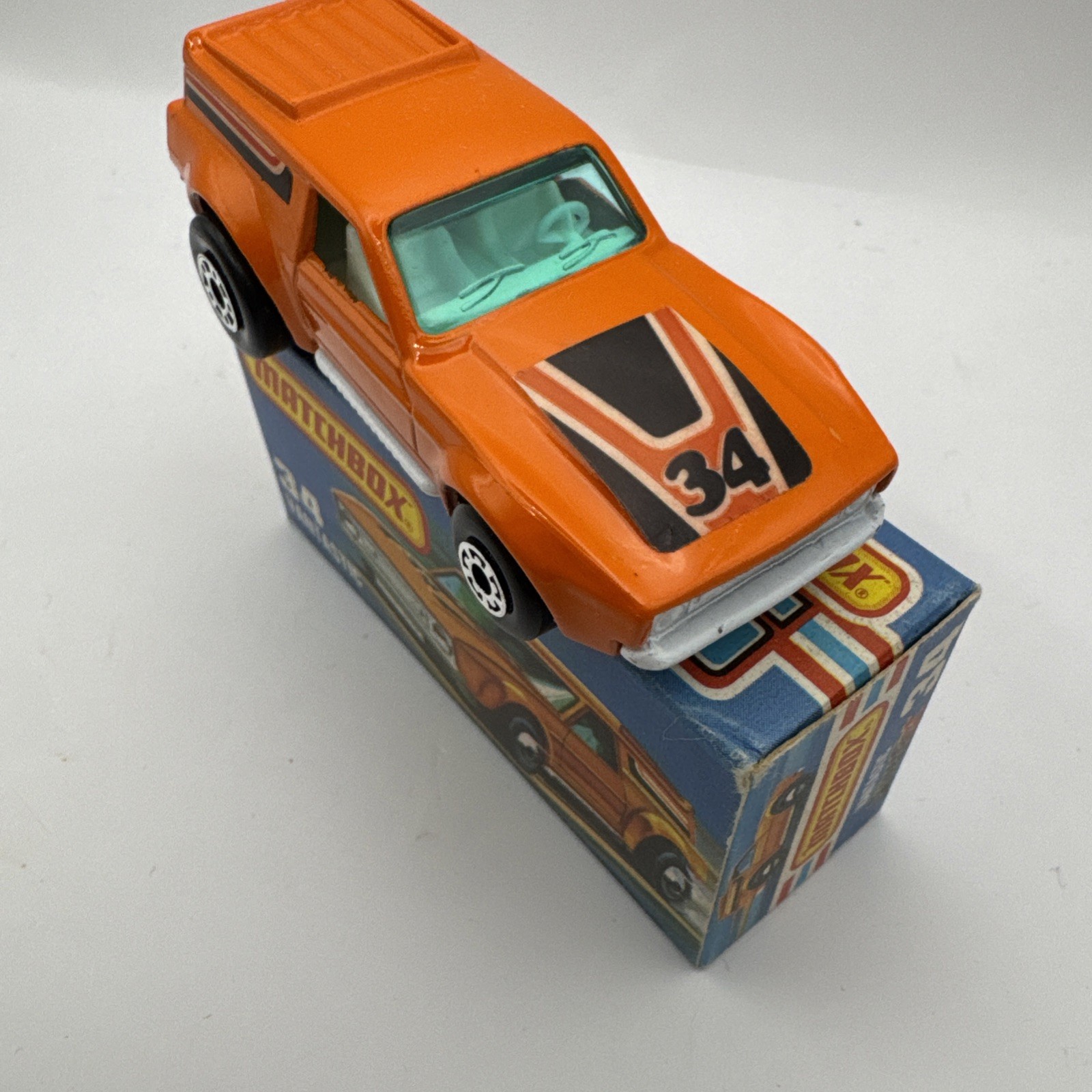 Matchbox Lesney Superfast MB34 Vantastic w/K Box