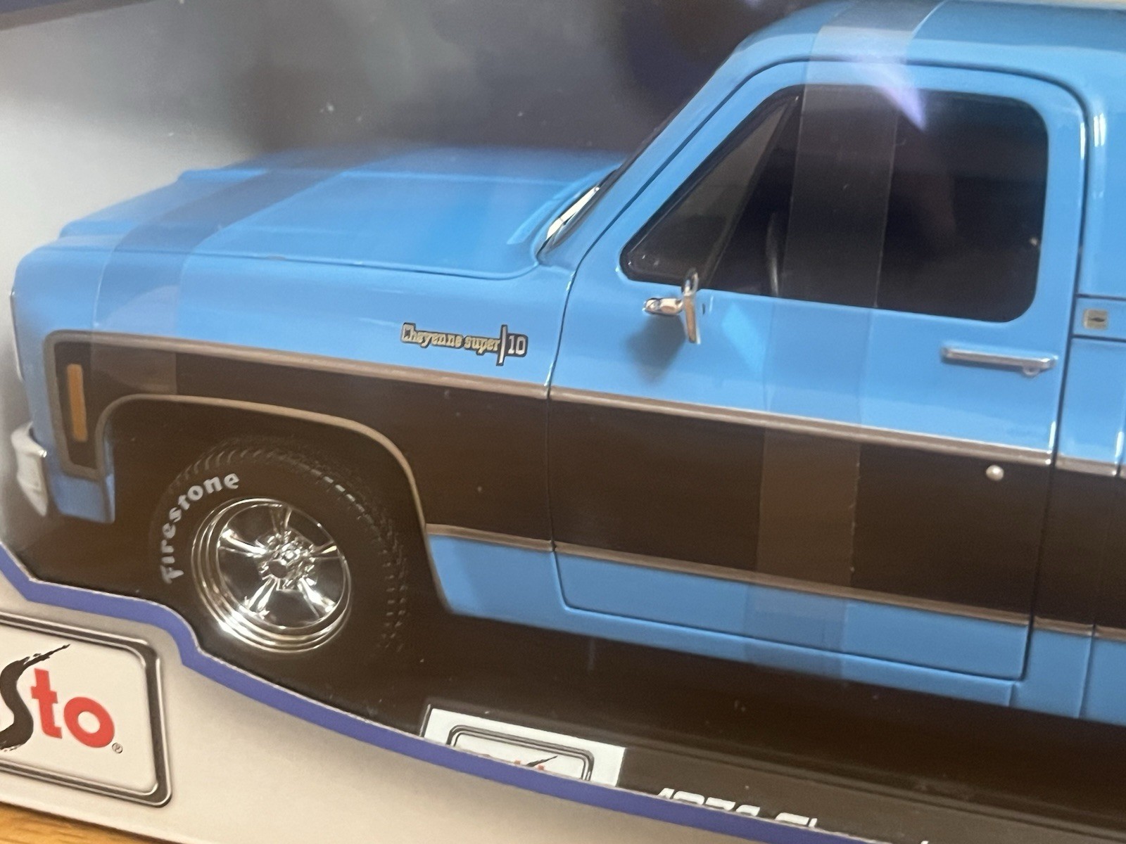 Maisto 1:18 1974 Chevrolet C10 Cheyenne Super Pickup Truck Blue Black Stripe New