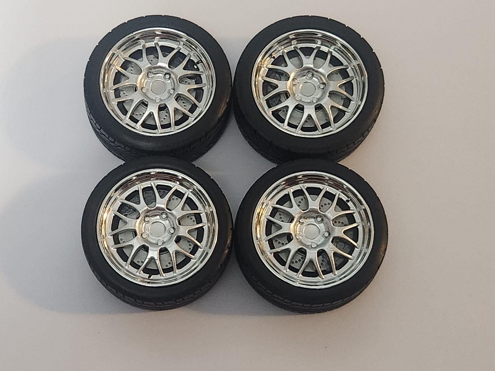 1/18 ACME Street Fighter 18″ Wheel & Tire Set-A1805222W