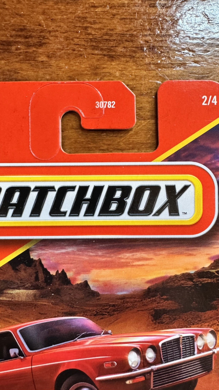 2026 Matchbox Super Chase – 1977 Jaguar XJ6C – with Protector