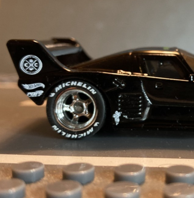 Hot Wheels LEGENDS TOUR WINNER 2/5 La Liebre CUSTOM Super Real Riders Wheel Swap