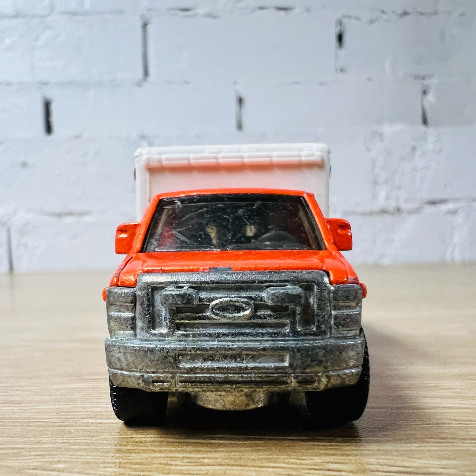 Ford E350 Ambulance 2009 Orange White Emergency Response MB771 Primary PR