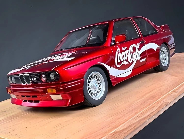 1:24 BMW M3 E30 Diecast Sports Car Model – Sound & Light Floral Edition Toy Gift