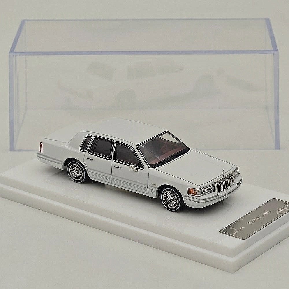 1/64 MK Miniatures Lincoln Town Car Luxury Sedan Limited Diecast Metal Model Car