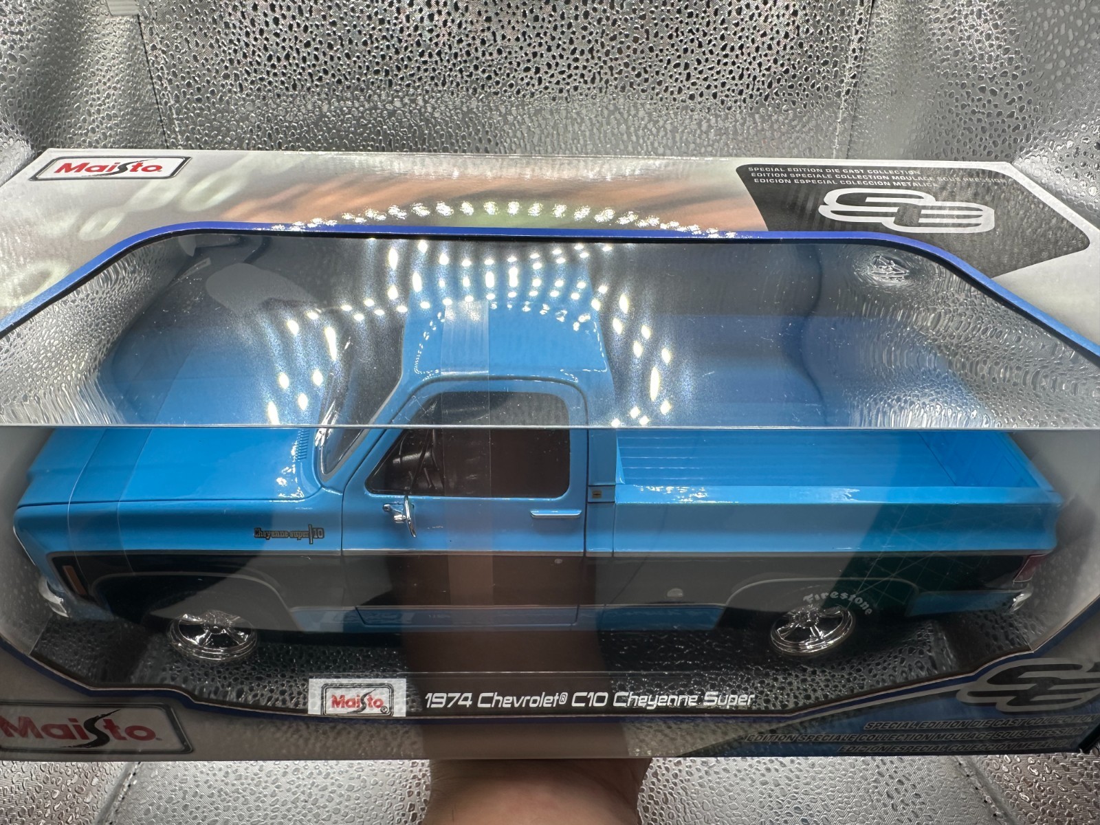 Maisto 1:18 1974 Chevrolet C10 Cheyenne Super Pickup Truck Blue Black Stripe New