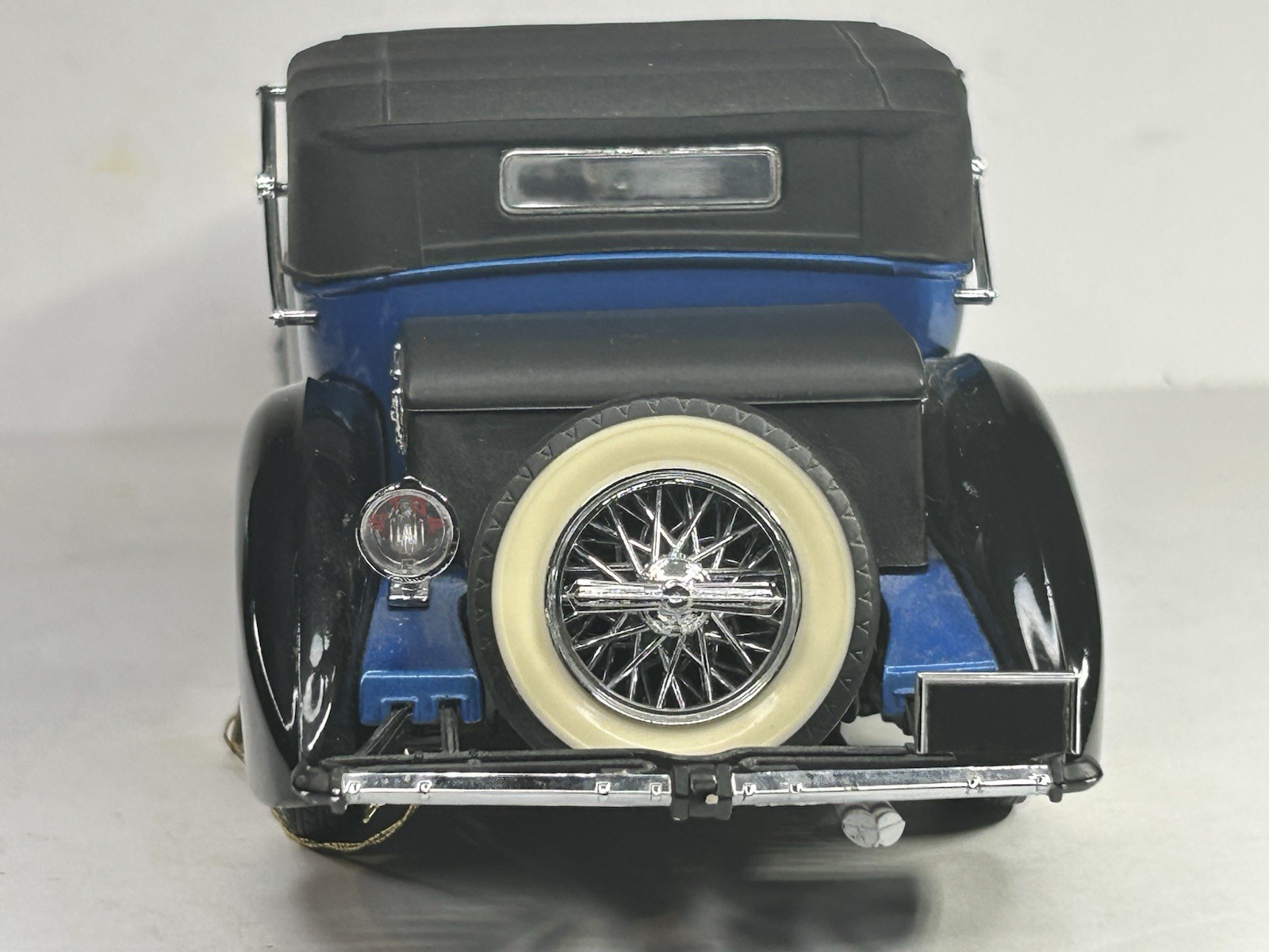 Franklin Mint 1933 Duesenberg J Victoria Blue 1:24 Die Cast B11RU77 (1991) READ