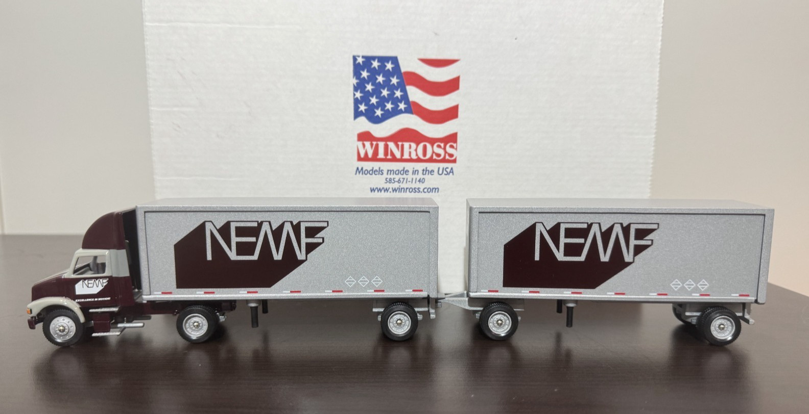 NEMF New England Motor Freight Doubles 2003 Winross Truck I81/S