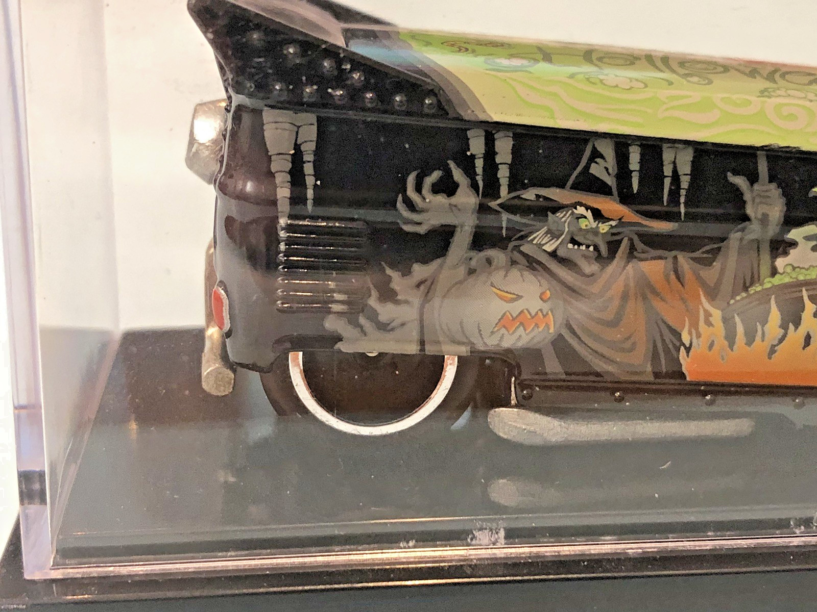 Liberty Promotions & Hot Wheels 2005 Halloween Witch VW Drag Bus – 1:64