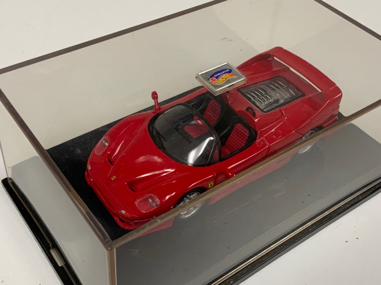 1/43 Mattell Hot Wheels Ferrari F50 Spyder in Rosso Corsa Red