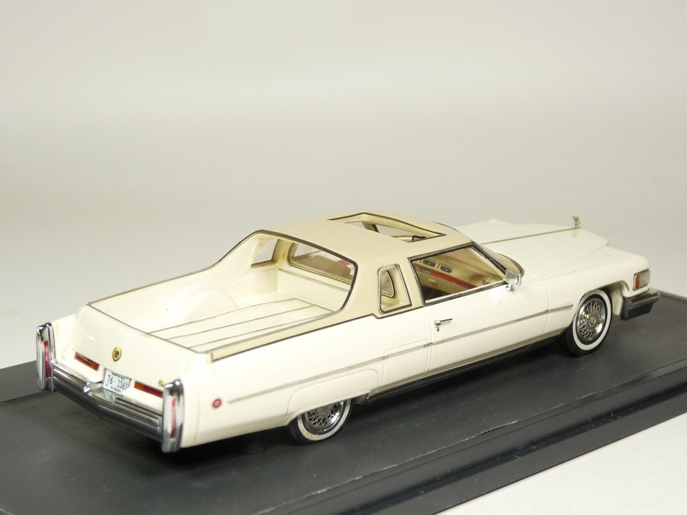 Matrix MX20301-361 1/43 1976 Cadillac Fleetwood Mirage Pickup Resin Model Car