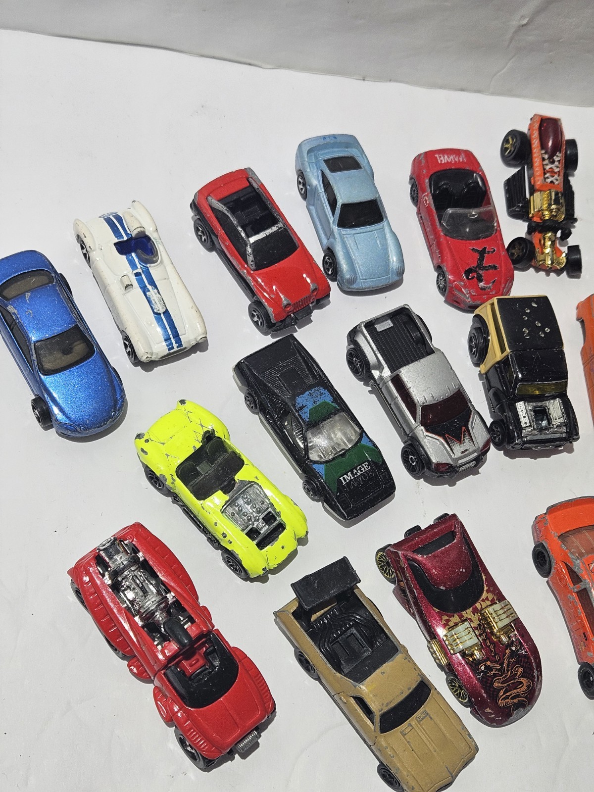 Diecast Cars Hot Wheels Matchbox Mixed Brands Played With – Lot of 25