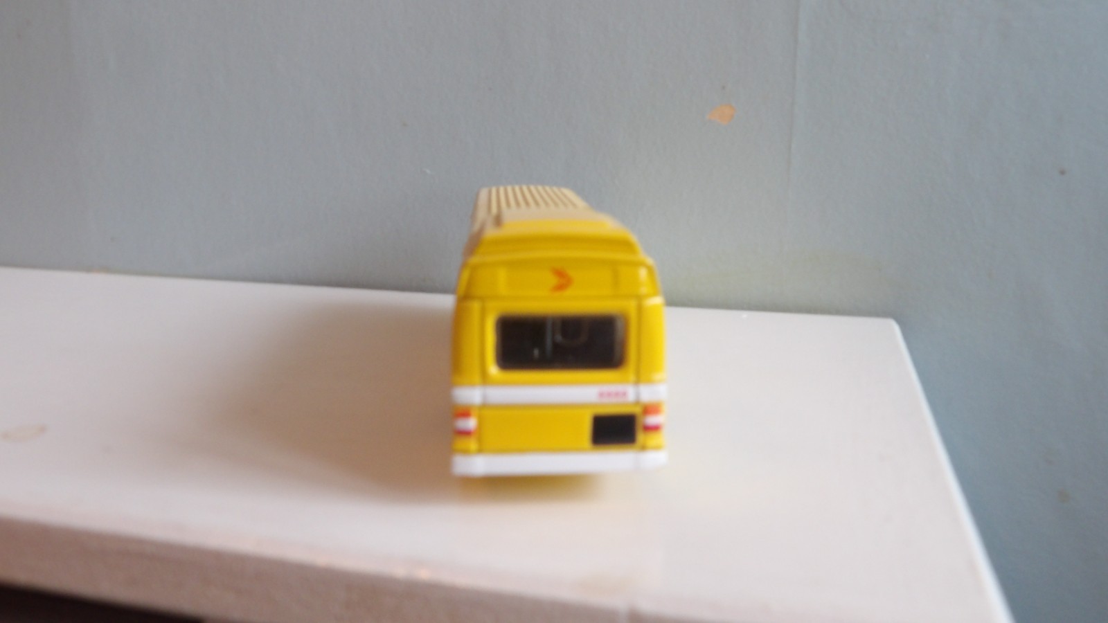 EFE 15103 NORTHERN GENERAL TRANSPORT CO LONG LEYLAND MARK 1 DIECAST 1:76 SCALE.