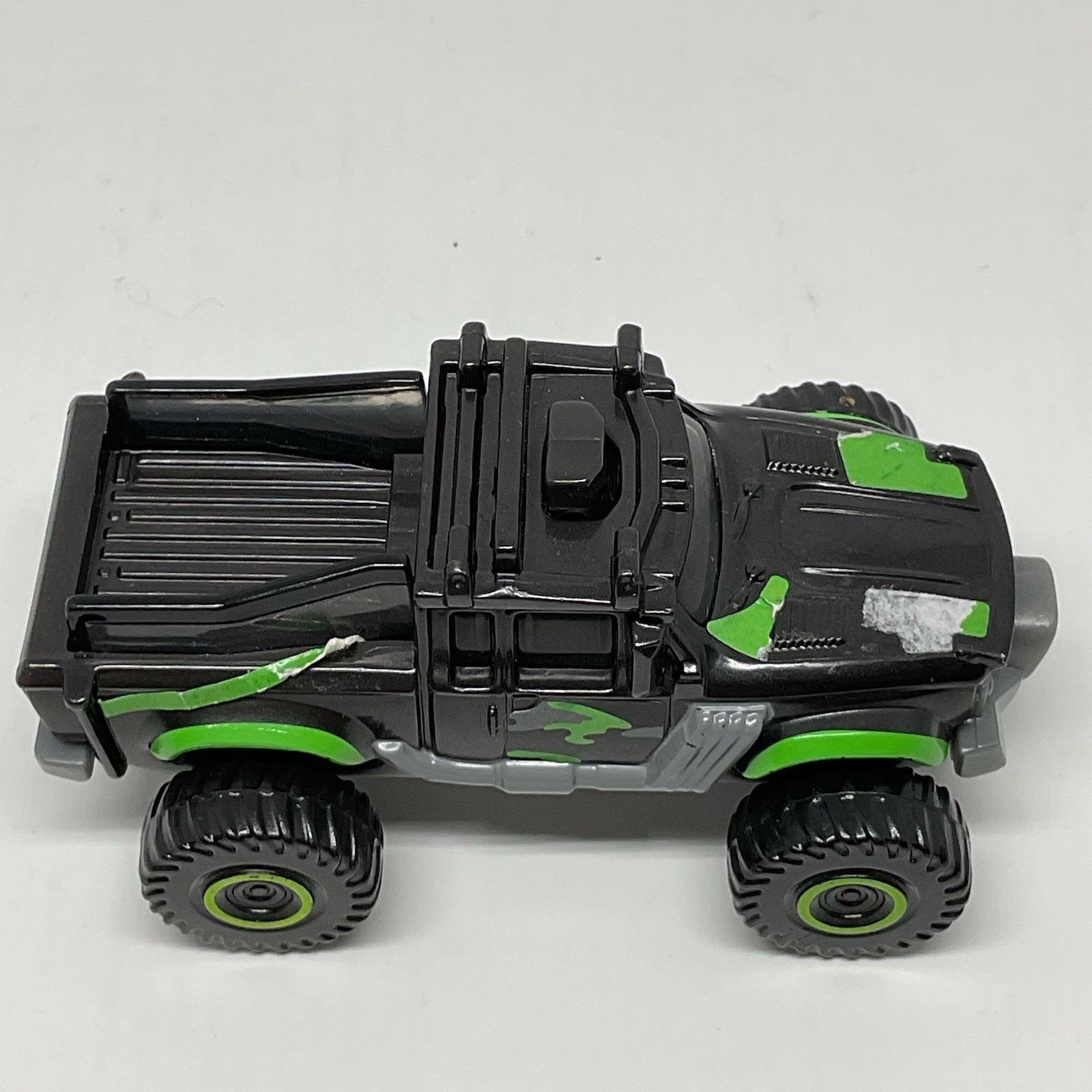 Hot Wheels Monster Jam Trucks Lot Of 8, (3) Die Cast And (5) Plastic