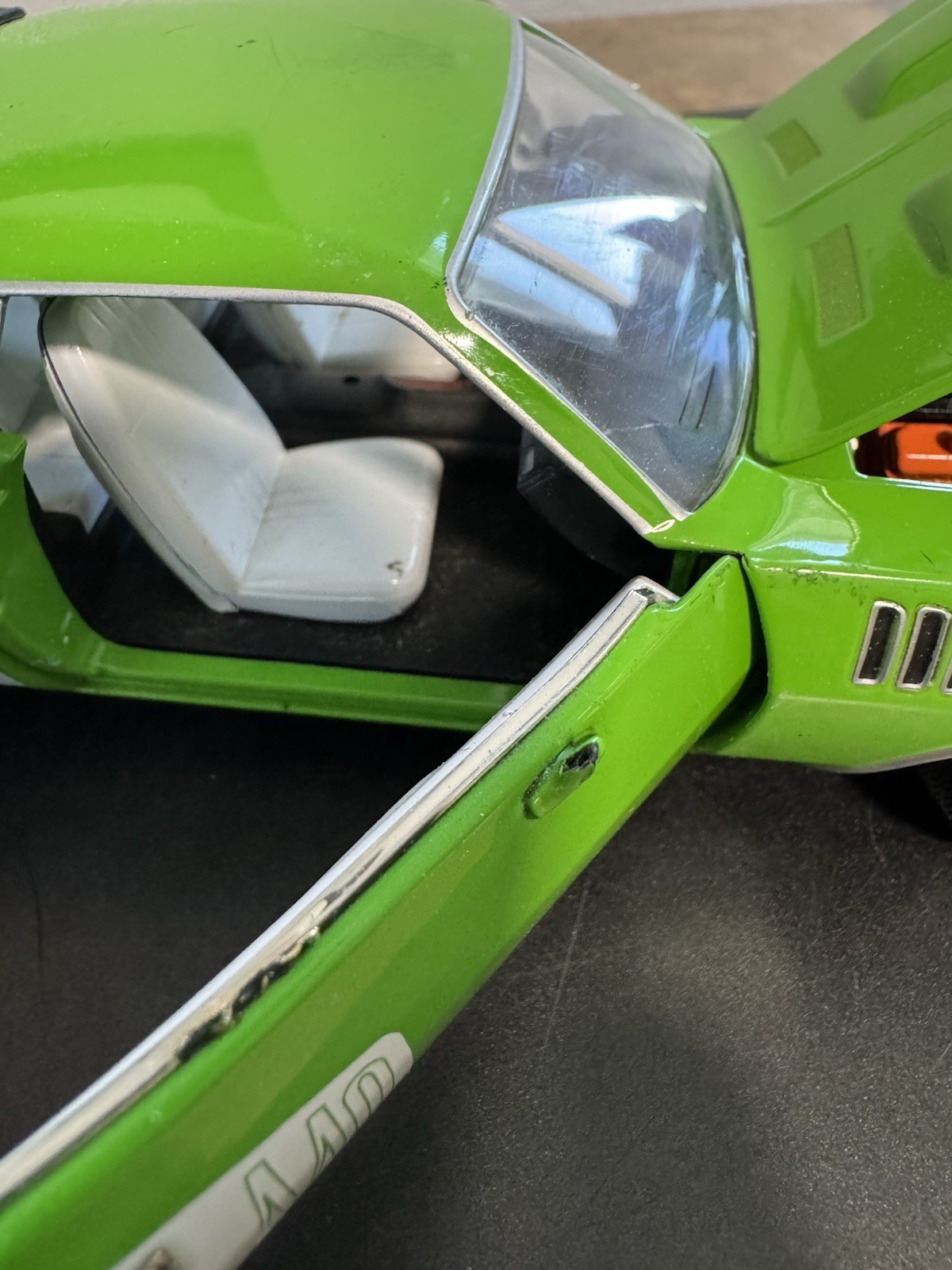 Die Cast Car Vintage 1971 Cuda 440 Green 1:24