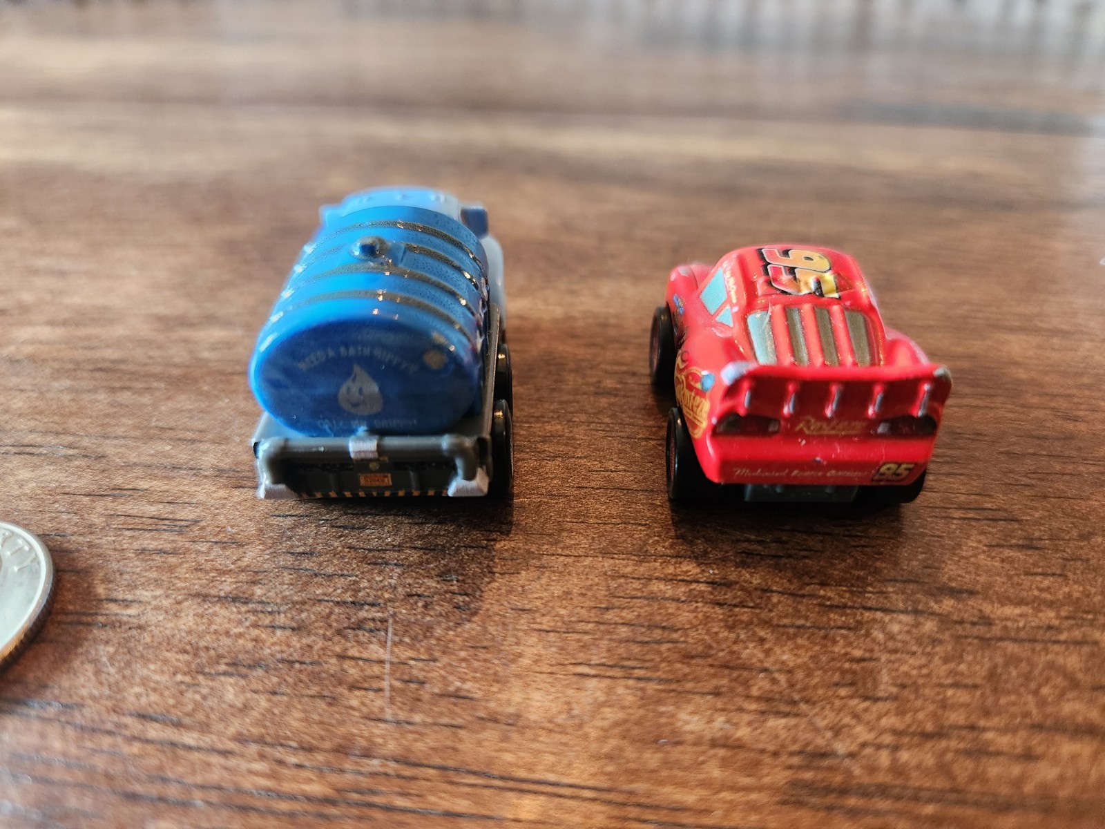 Mattel Disney/Pixar Cars Mini Racers – Set of 2 – Mr. Drippy & Lightning McQueen