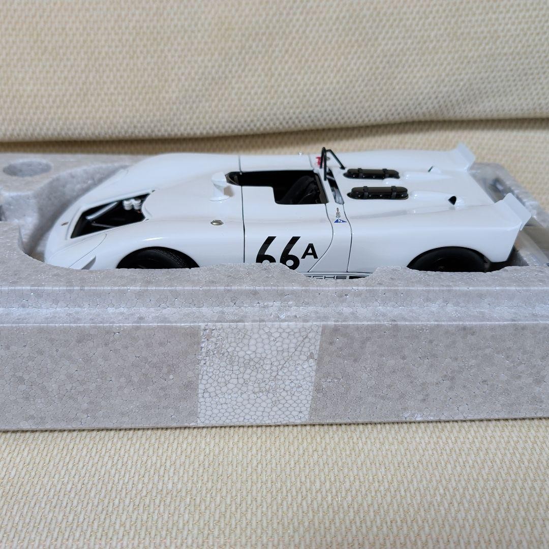 AUTOart 1:18 scale Mini 1/18AUTOart 908/02 S.MCQUEEN 1970 Green Diecast Car