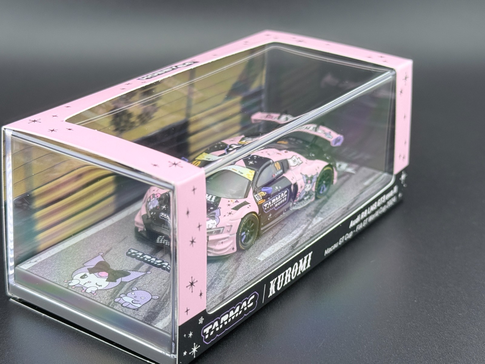 Tarmac Works Audi R8 LMS GT3 evo II Kuromi Uno Racing Macau GT Cup FIA GT 1/64