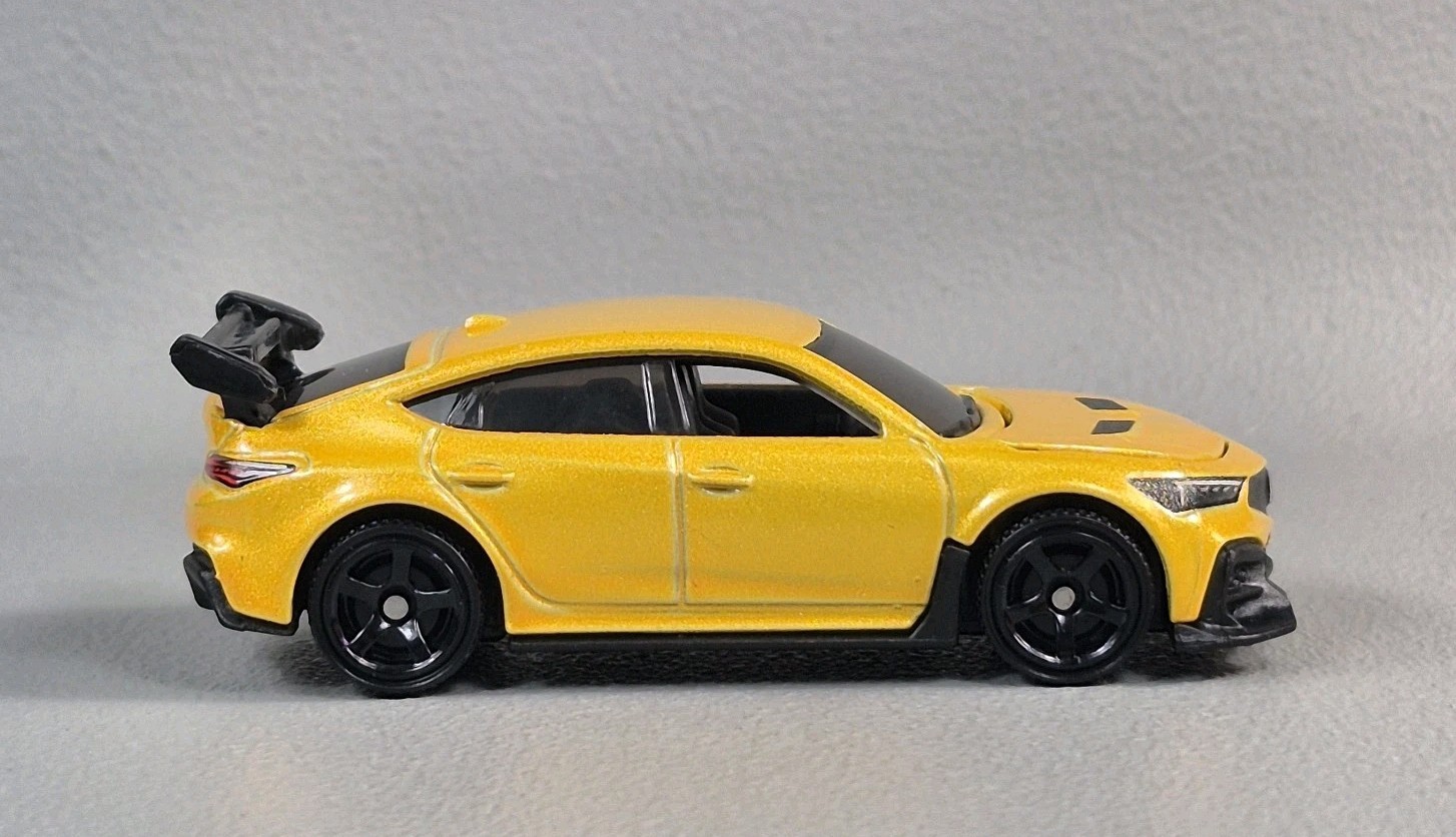 2024 ACURA INTEGRA TYPE S HRC Diorama Collectible DieCast Model Car 1:64 LOOSE