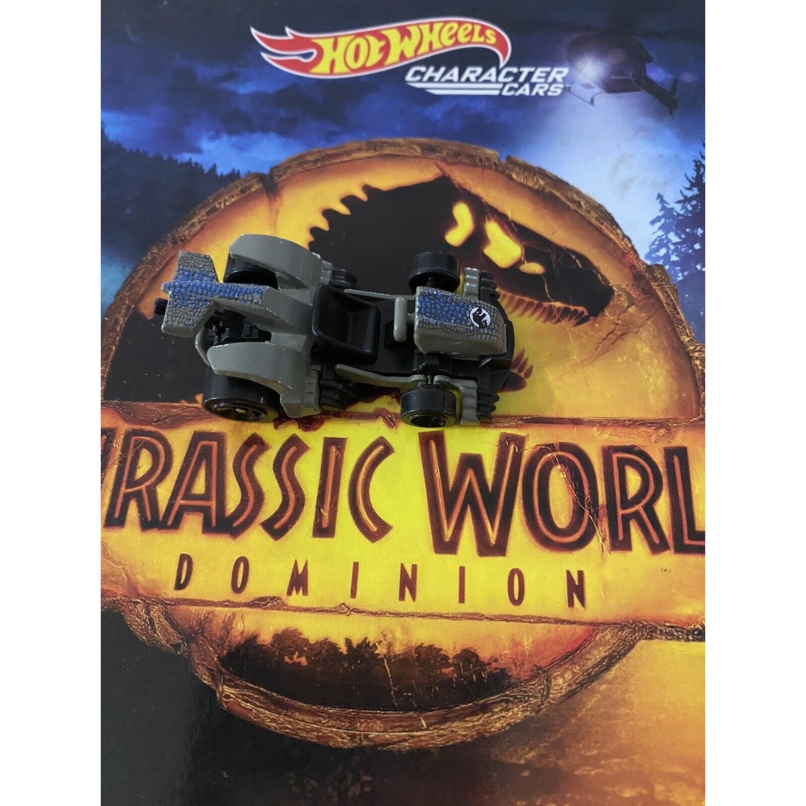 Hot Wheels Jurassic World Dominion 2022 Dinosaur Character Car 5 Pack Box Set