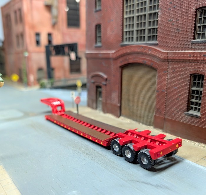 1/87 HO Scale Low Boy Heavy Equipment Trailers. Custom built 3D printed models.