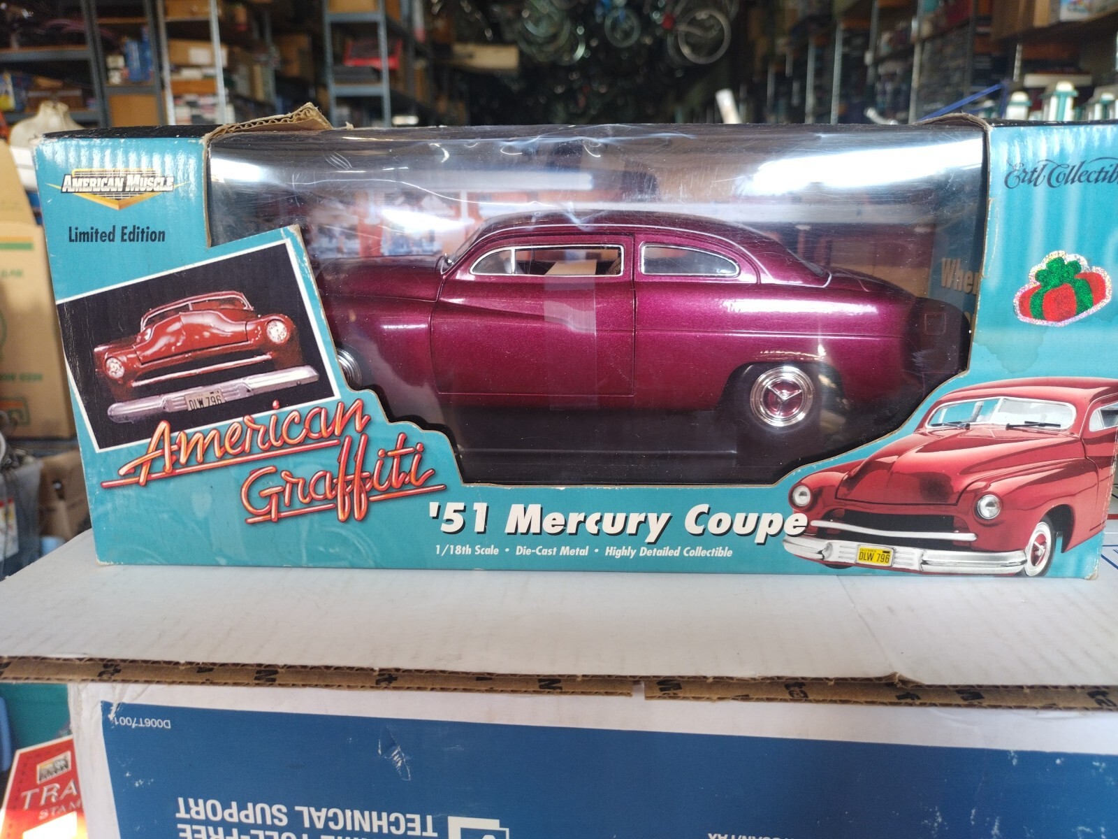 American Muscle 1/18 American Graffiti 1951 Mercury Coupe Ertl Limited Edition
