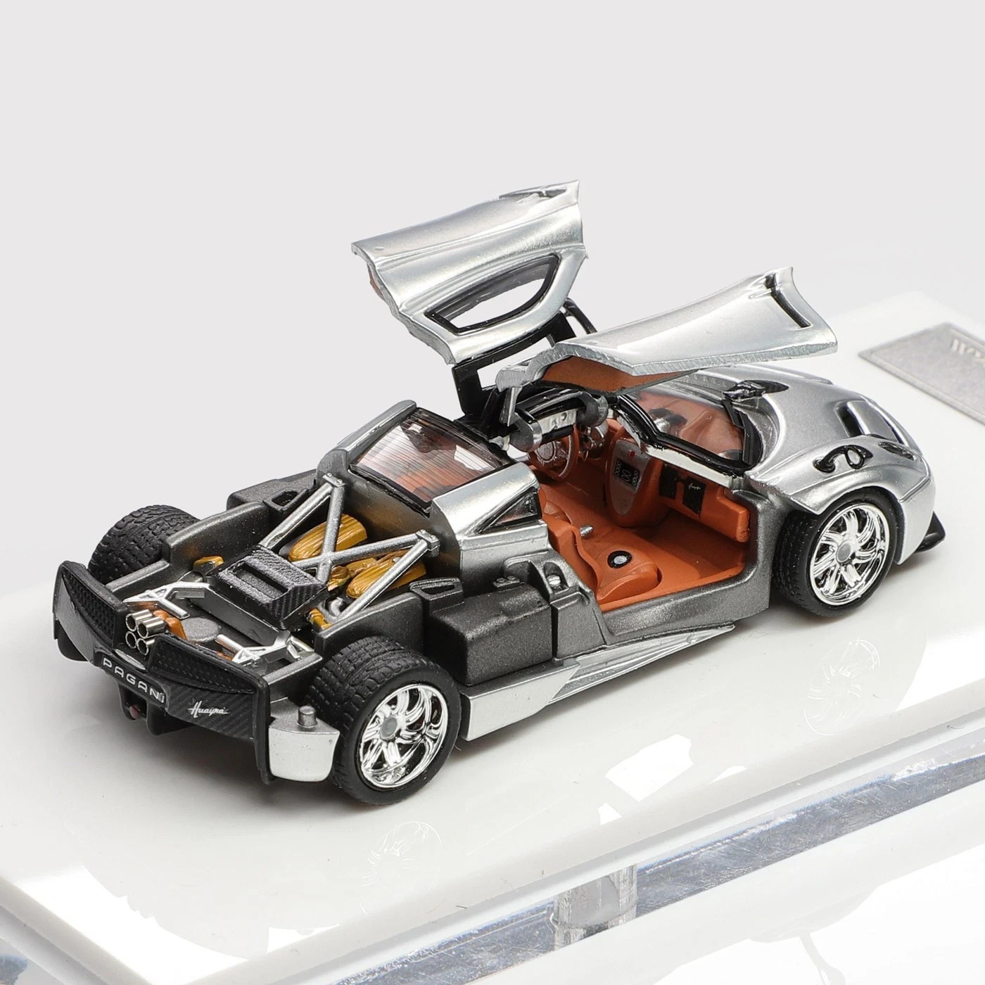 PAGANI HUAYRA 2014 DOORS OPEN REAR COMES OFF SILVER 1/64 DIECAST CAR BY HKM