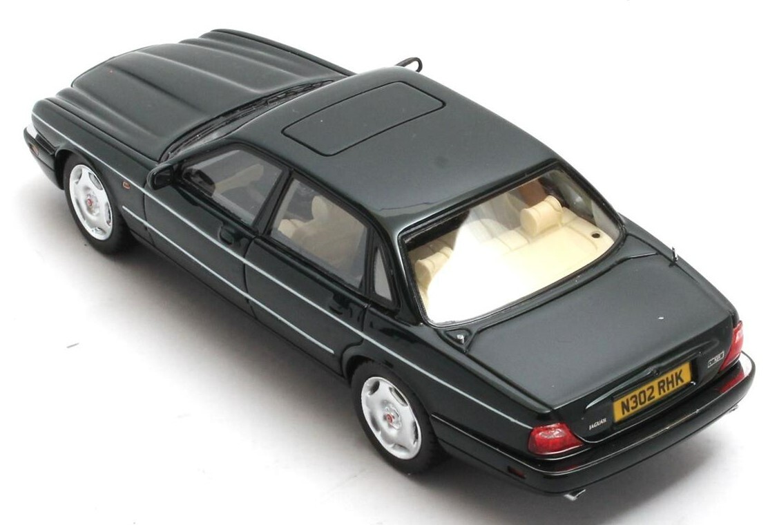 Matrix Models 1994-1997 Jaguar XJR X300 British Racing Green