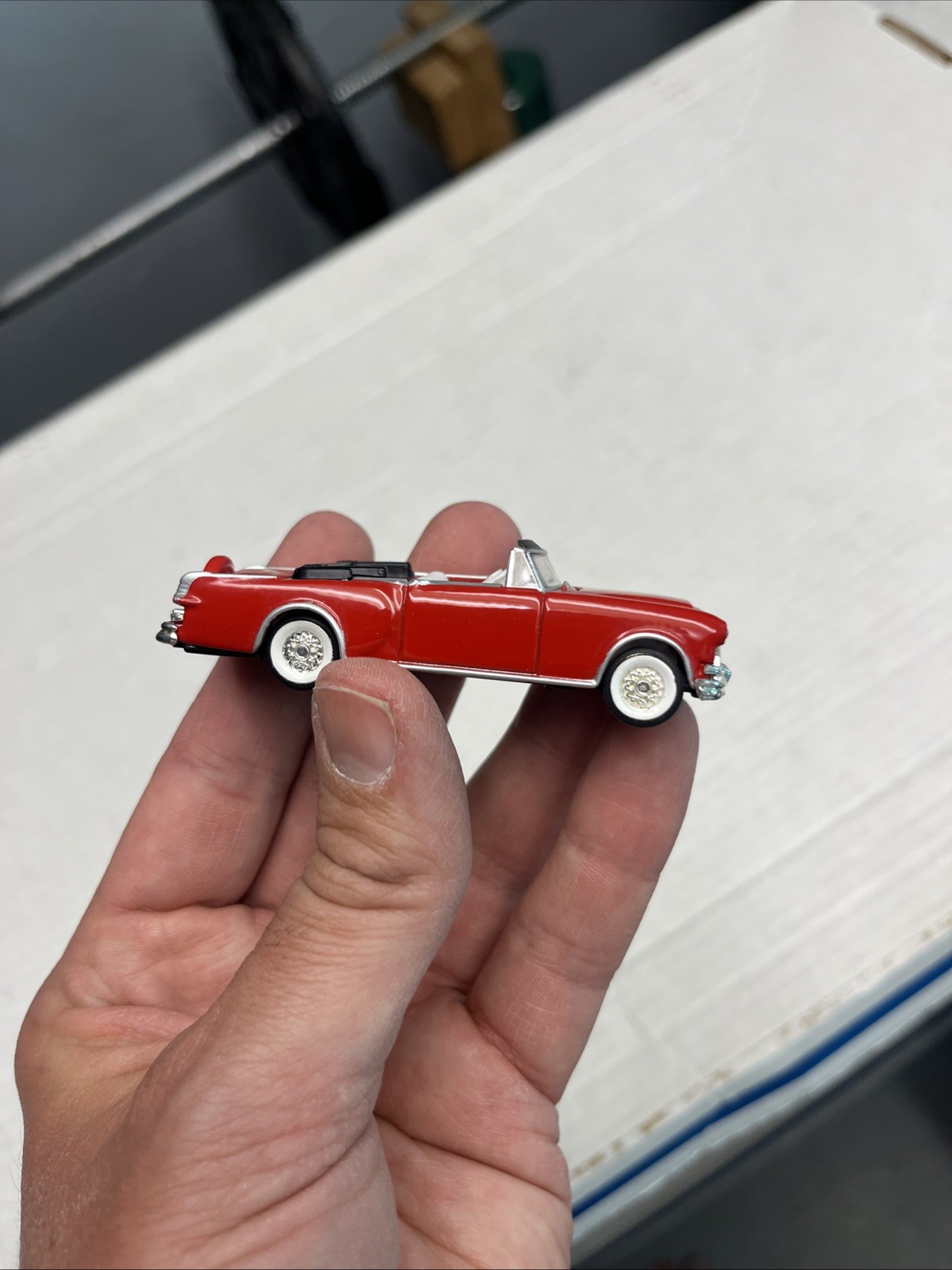 Racing Champions Classified Classics 1953 Packard Caribbean Convertible