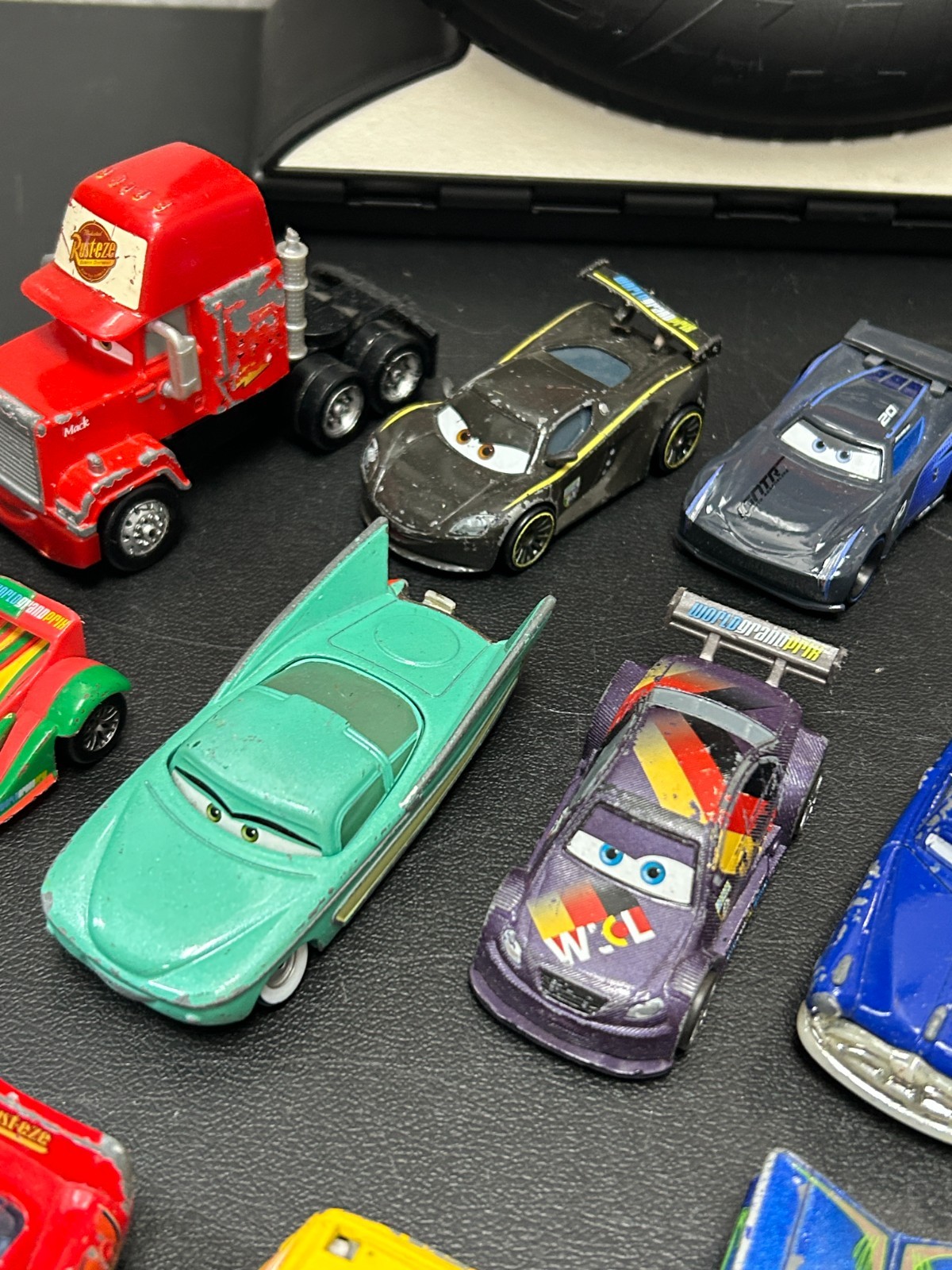 Disney Pixar Cars Diecast Lot of 15 With Tire Carrying Case Mattel Mack McQueen