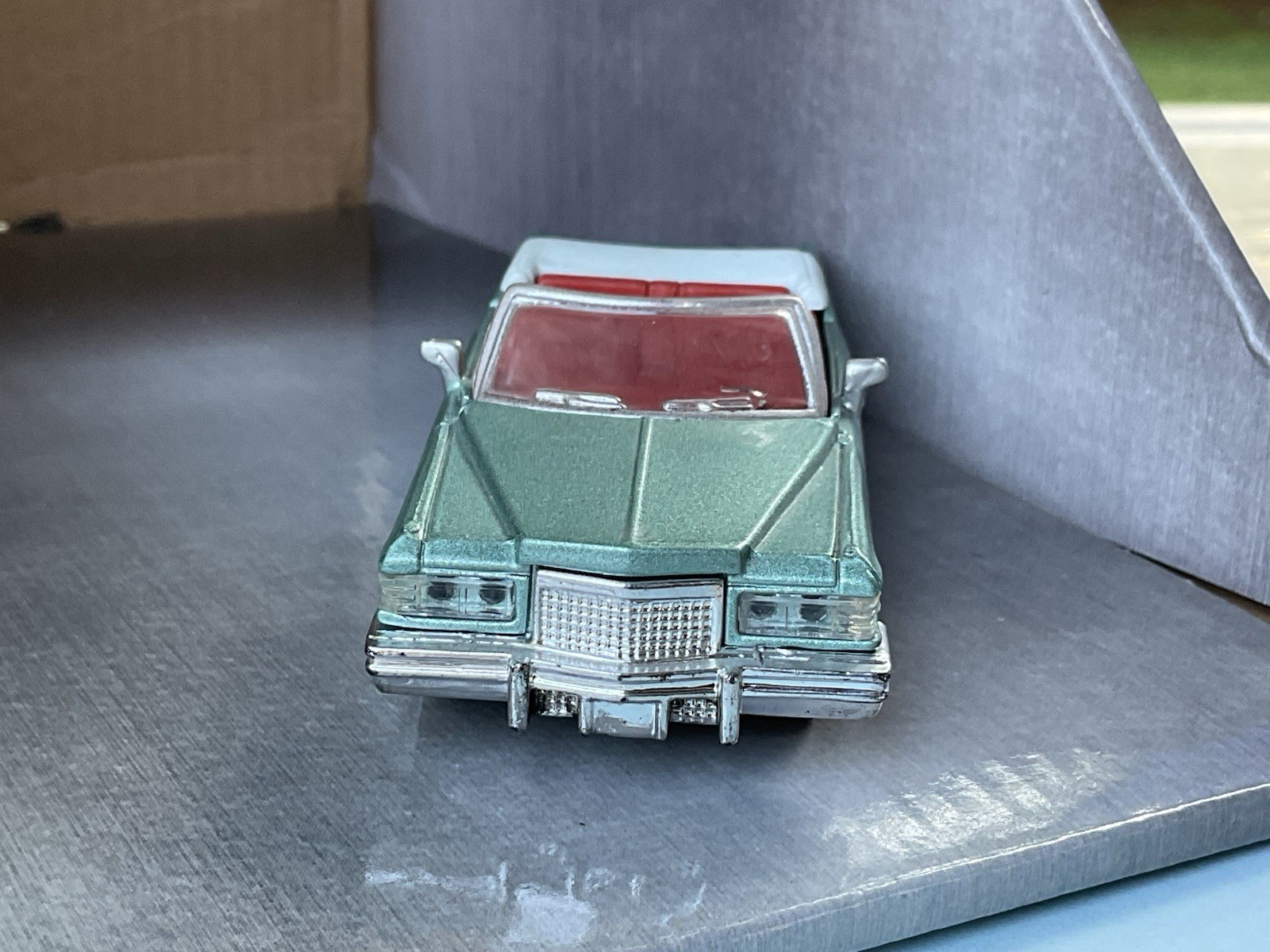 New Ray 1976 CADILLAC Coupe DeVille Convertible CADDY 1:43