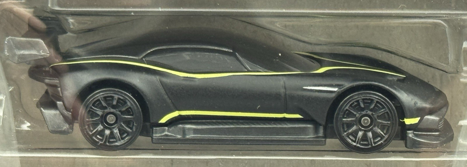 Hot Wheels 2025 HW Motor Show 5 Pack Aston Martin*Ferrari*Ford Lamborghini Lotus