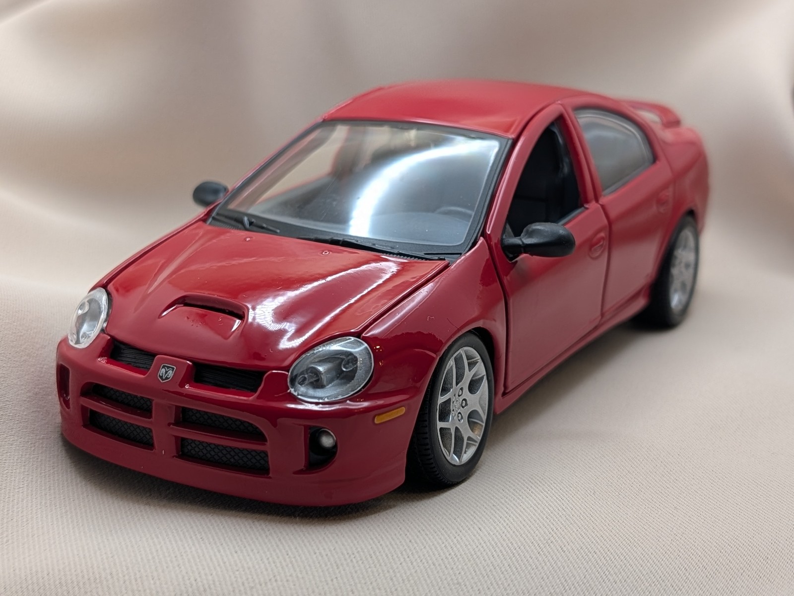 RARE Maisto 1:24 Scale RED 2003 DODGE NEON SRT-4 Diecast MODEL CAR MINT! No Box