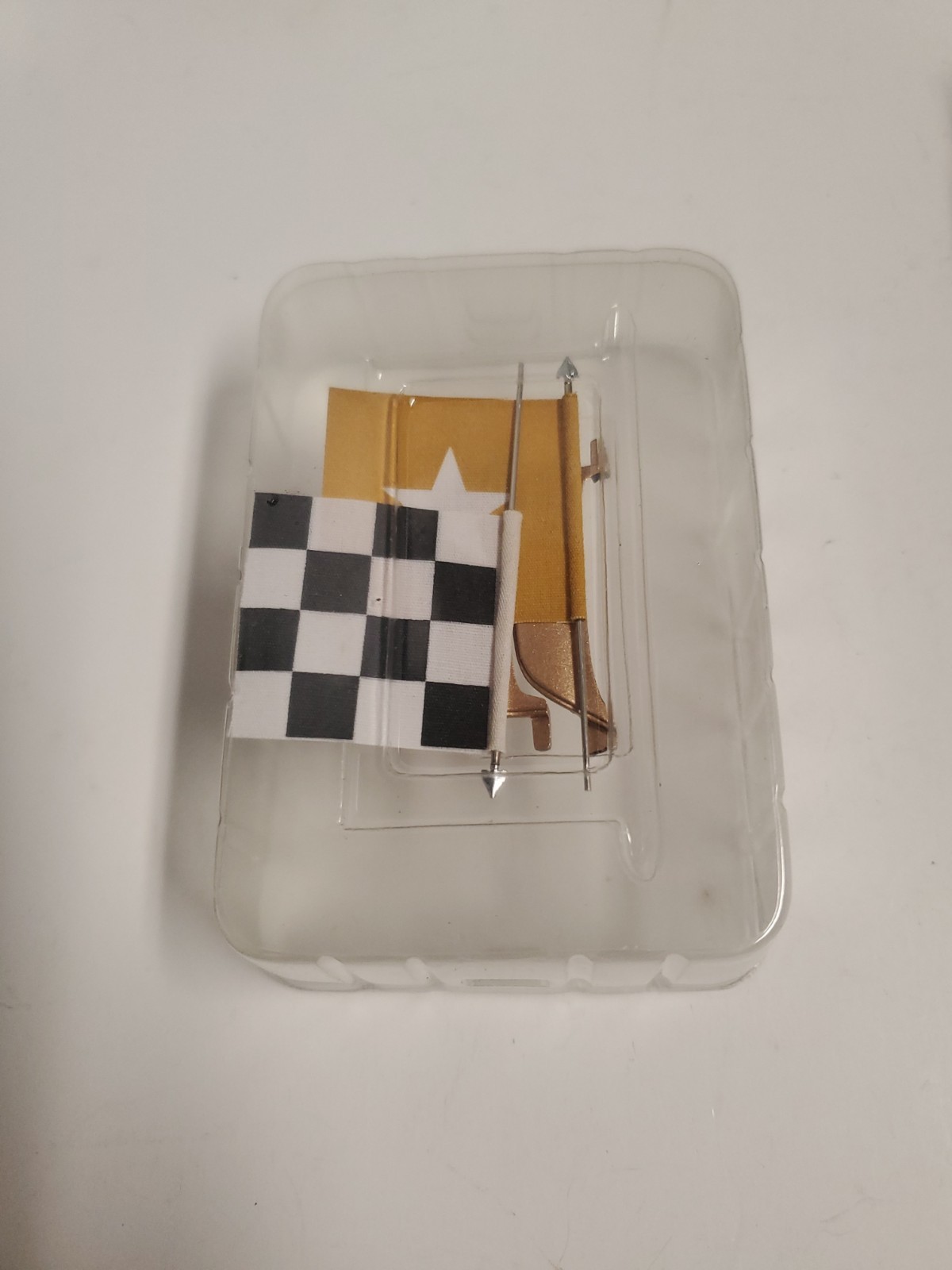 Danbury Mint 1961 Golden Ford Thunderbird Indy 500 Pace Car 1:24 NO Paperwork