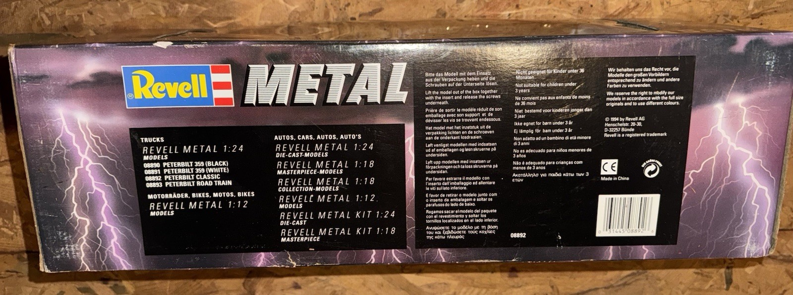 Revell Metal 1:24 Die-Cast Peterbilt 359 Classic Tractor Trailer Semi Truck