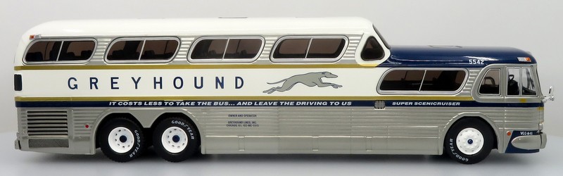 GM PD-4501 Scenicruiser Coach: Greyhound Bus Lines 50th Anniversary Gold Stripe