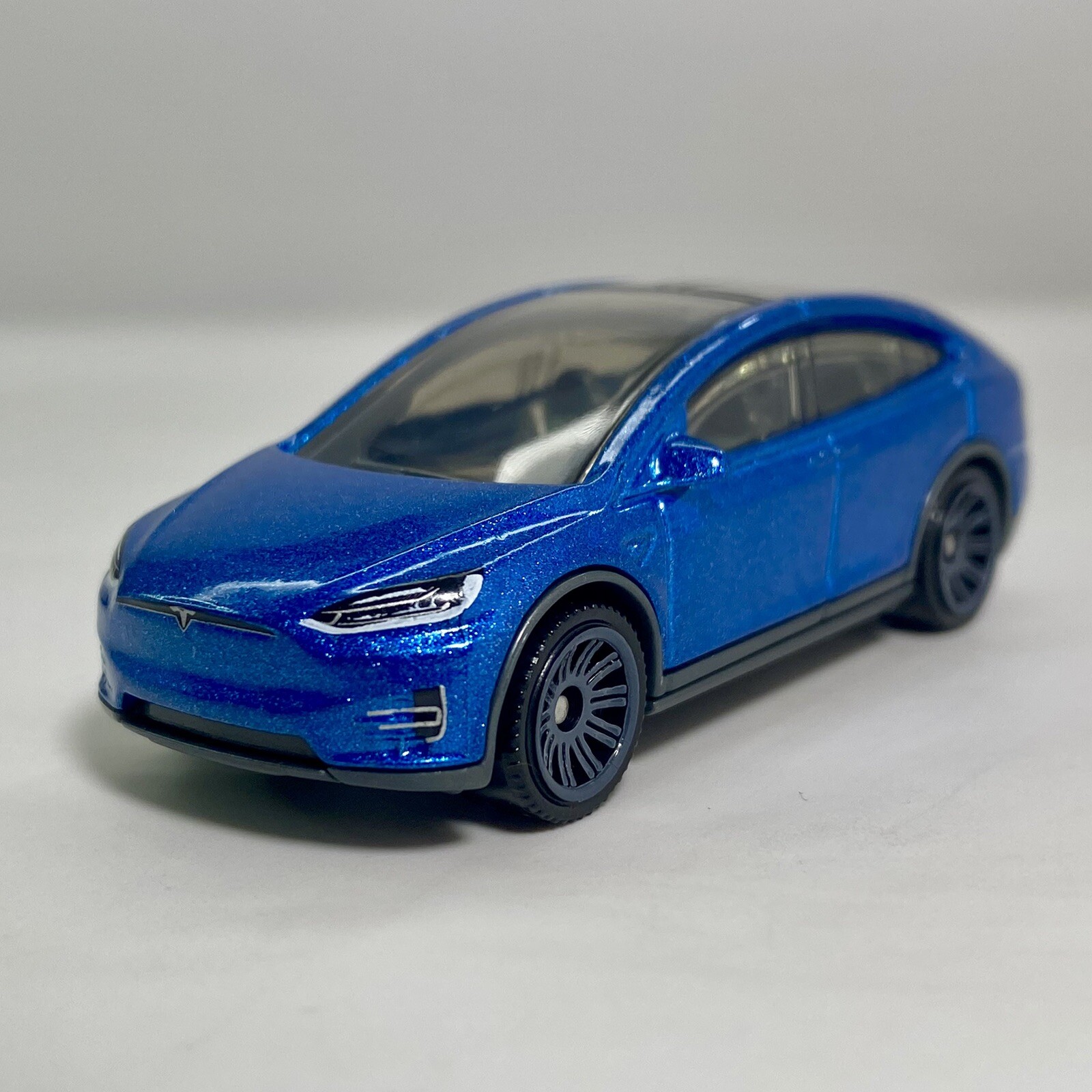 TESLA MODEL X Matchbox 1:64 Diecast Collectible Model Car Lot of 5
