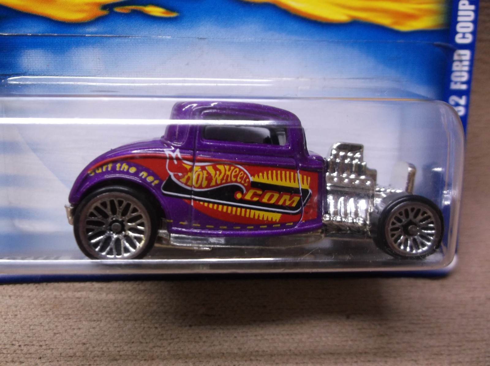 HOT WHEELS 2000 #195 PURPLE 1932 32 FORD 3 WINDOW CUSTOM FLAMES STREET HOT ROD