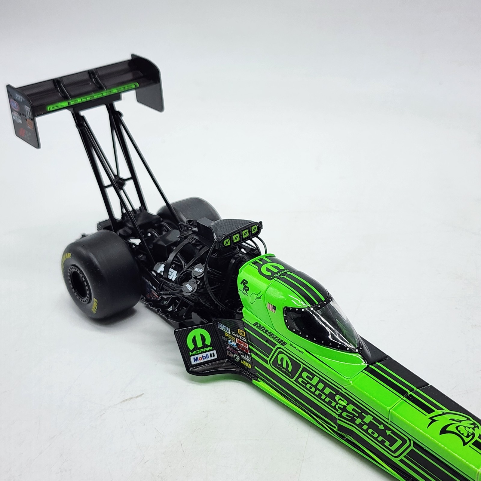 16A Auto World 2023 LEAH PRUETT Direct Connection Top Fuel Dragster *Autographed