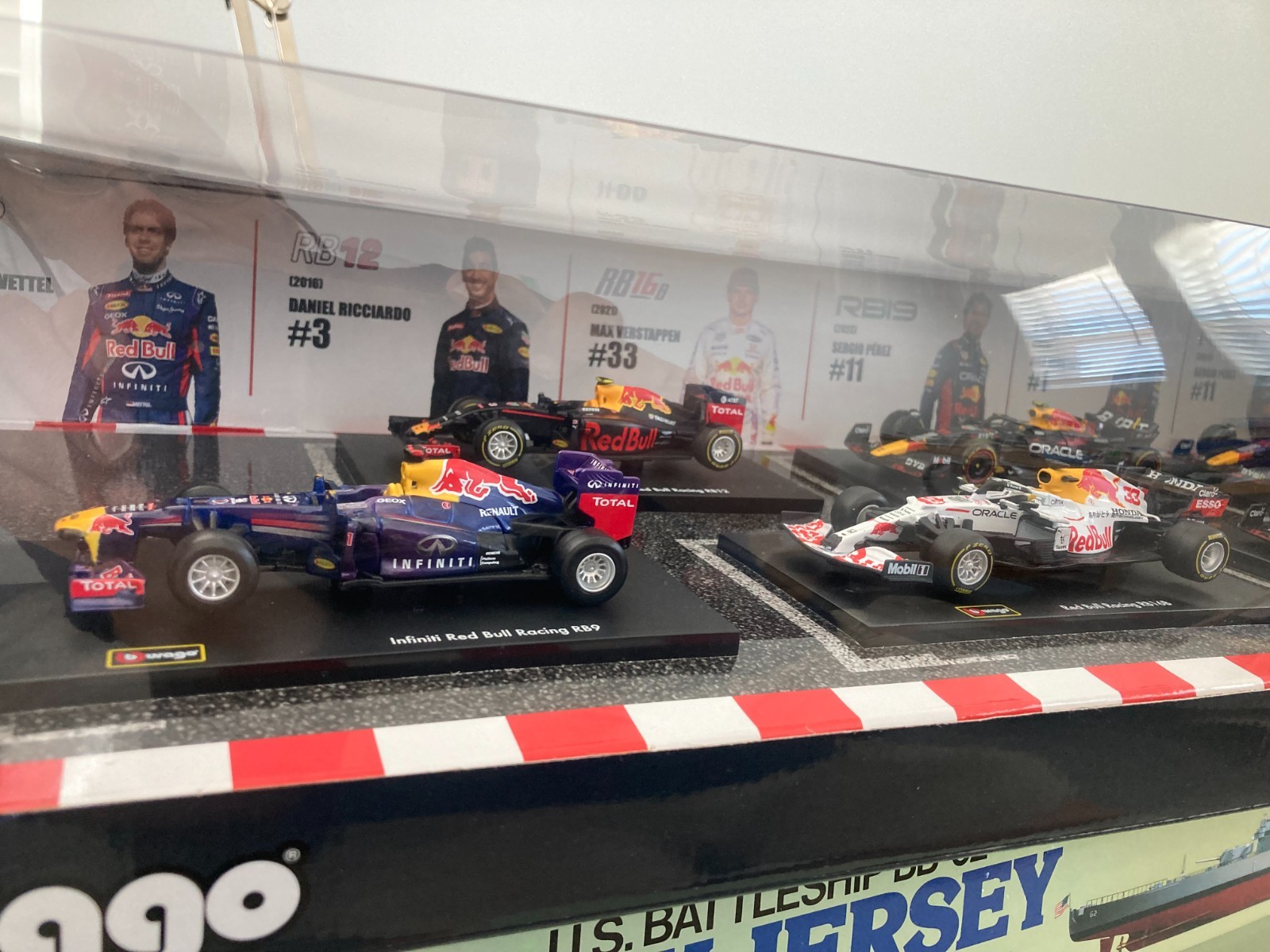 NEW Burago Oracle Red Bull Racing Formula 1 1:43 Scale 6 cars