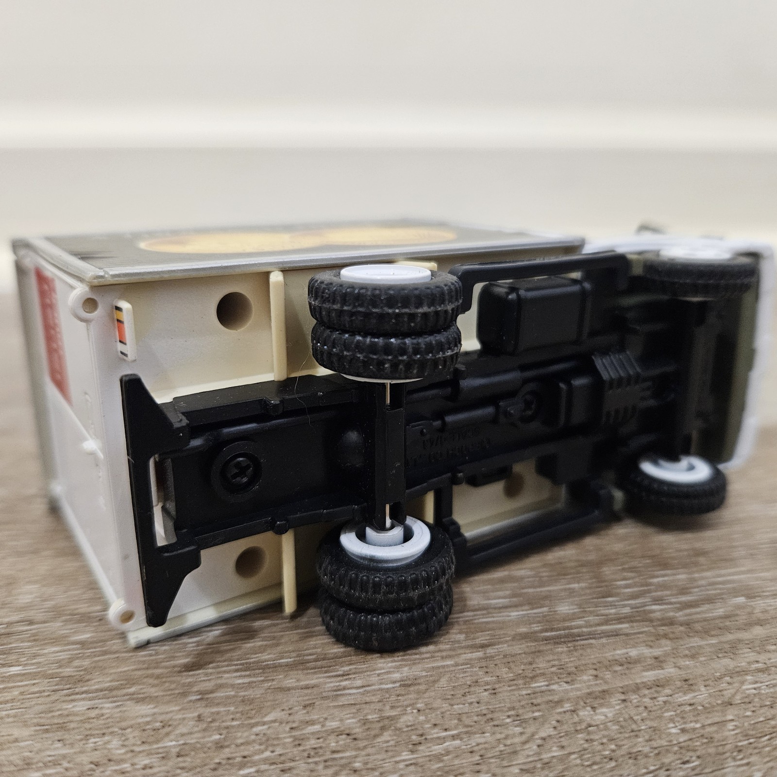 M-Tech Isuzu Elf NPR A Thousand Thanks Dealer Promo Truck 1:43 Japan