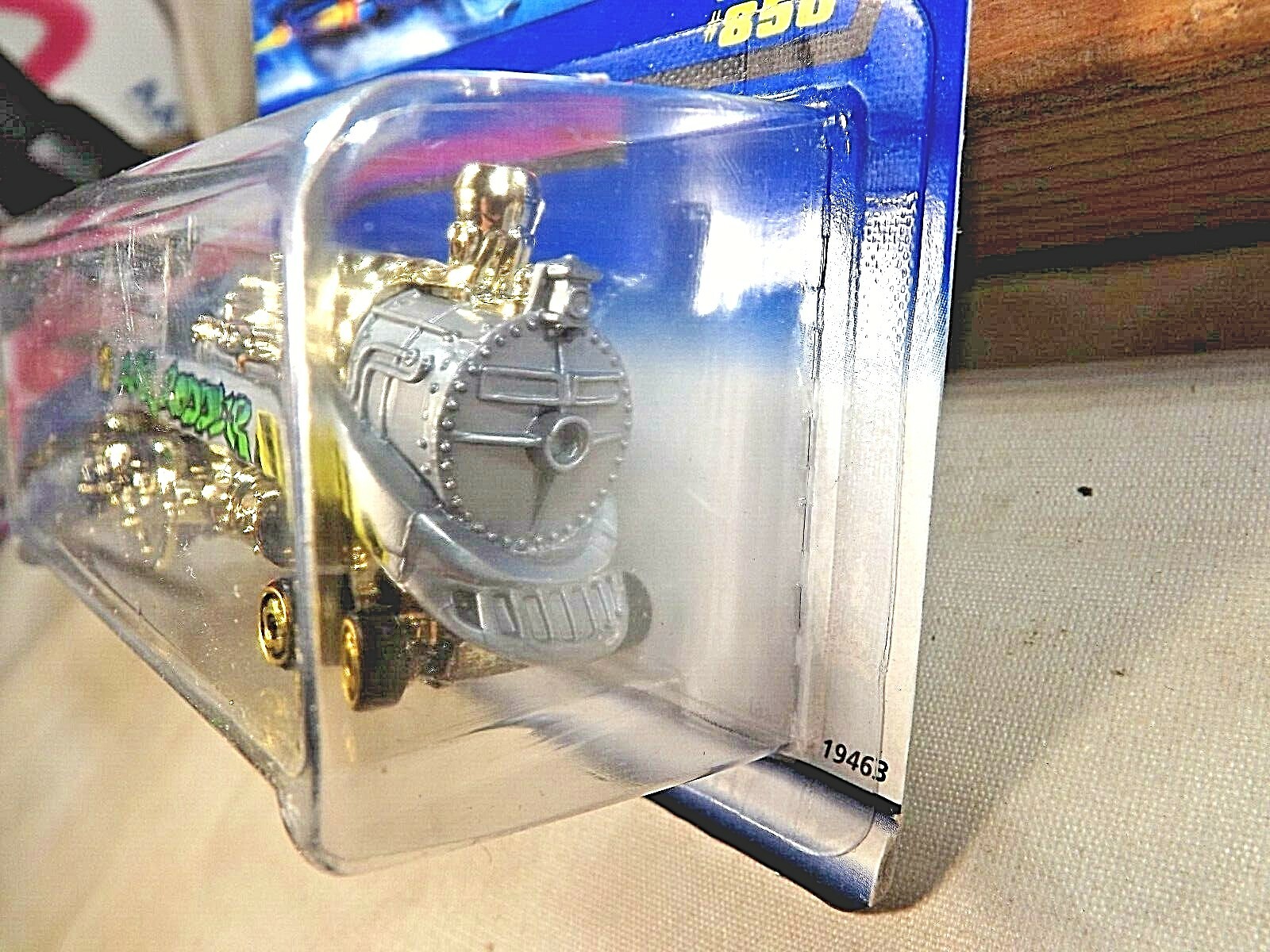 1997 Hot Wheels Collector #850 RAIL RODDER Gray Gold Engine/Drivers Malaysia