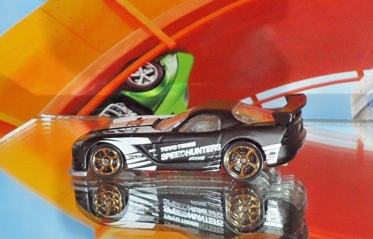 2017 HOT WHEELS NIGHTBURNERZ Dodge Viper SRT10 ACR Kmart Days Color Release