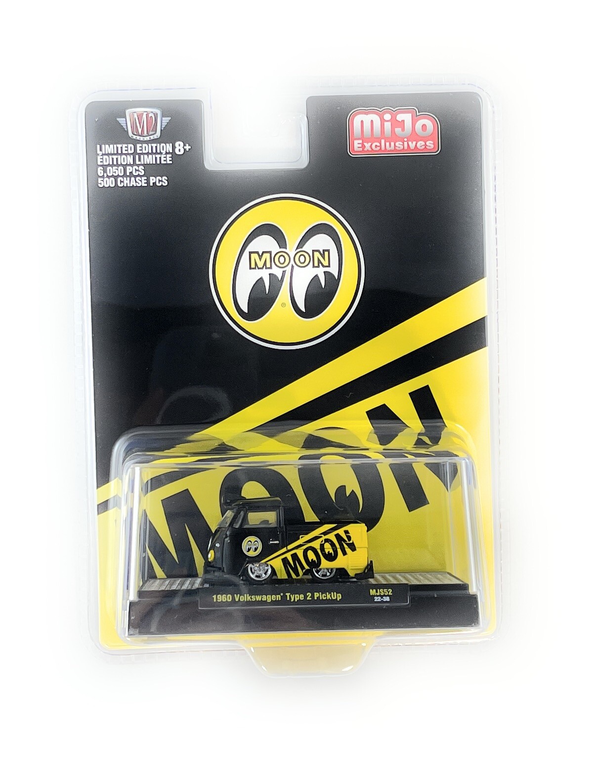 M2 Machines 1:64 1960 Custom Volkswagen Short Pickup Mooneye’s Model 31500-MJS52