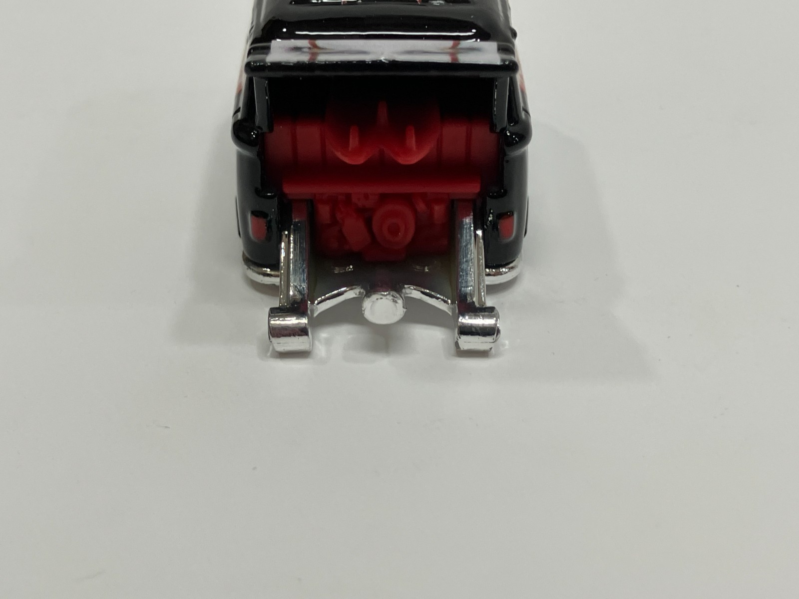 Hot Wheels Custom Design VW Kool Kombi Stephen King’s IT Pennywise diecast