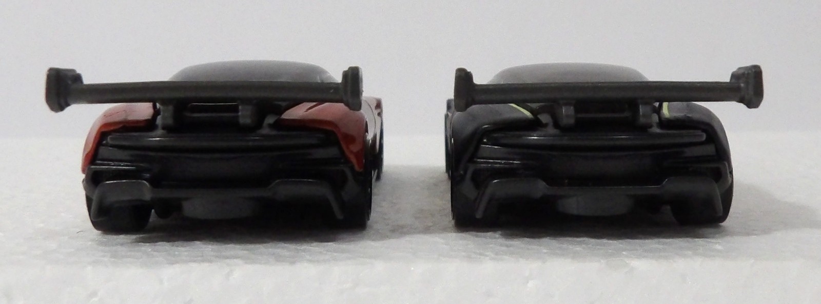 Hot Wheels Aston Martin Vulcan 5 Pack Exclusives Very Nice JC15