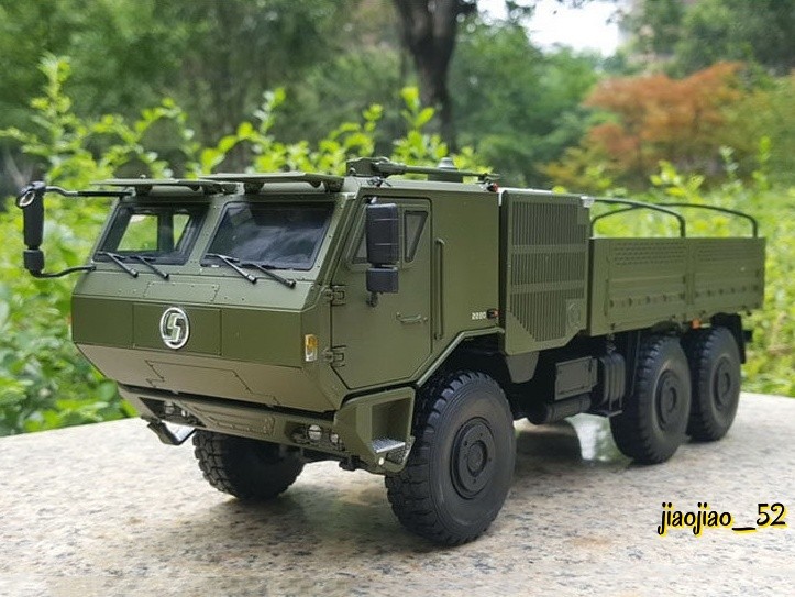 1/24 SHACMAN CTZ191 SX2306 8×8 Off-road Military Personnel Carrier Truck Model