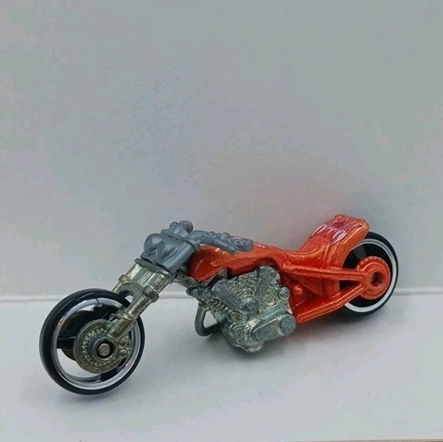 HOT WHEELS Blast Lane Motorcycle Red Flames Diecast Metalic Orange